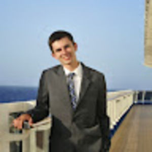 Meet your Posher, Avery